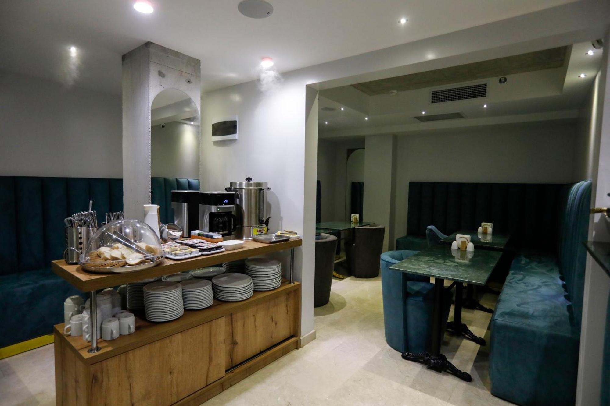 M 1 T Hotel Tbilisi Luaran gambar
