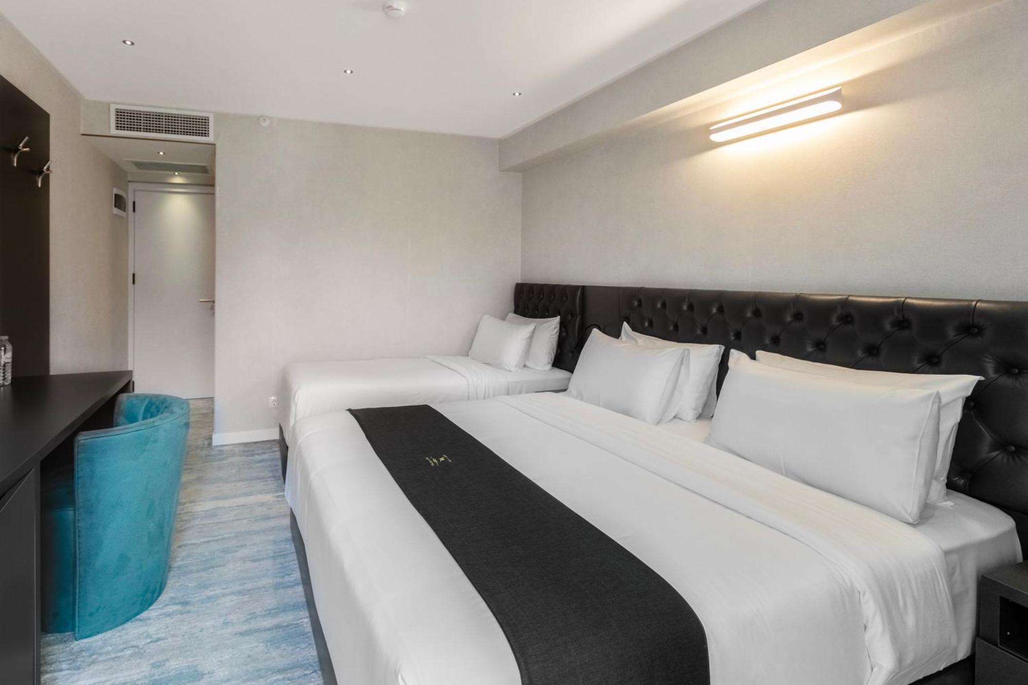 M 1 T Hotel Tbilisi Luaran gambar