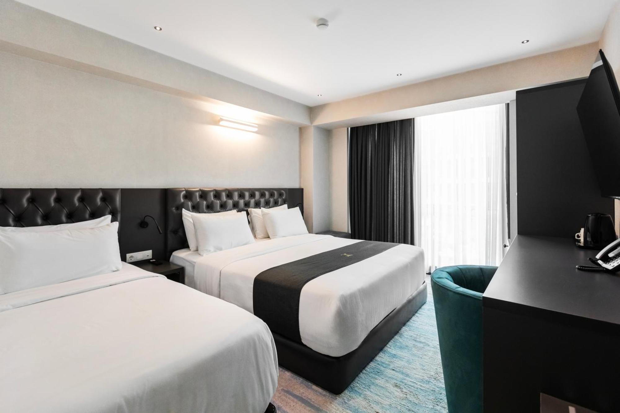 M 1 T Hotel Tbilisi Luaran gambar