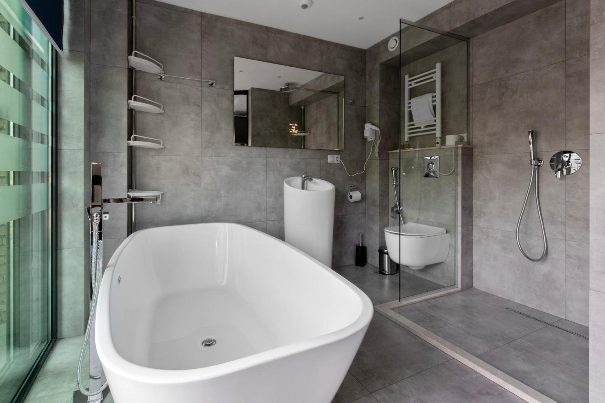 M 1 T Hotel Tbilisi Luaran gambar