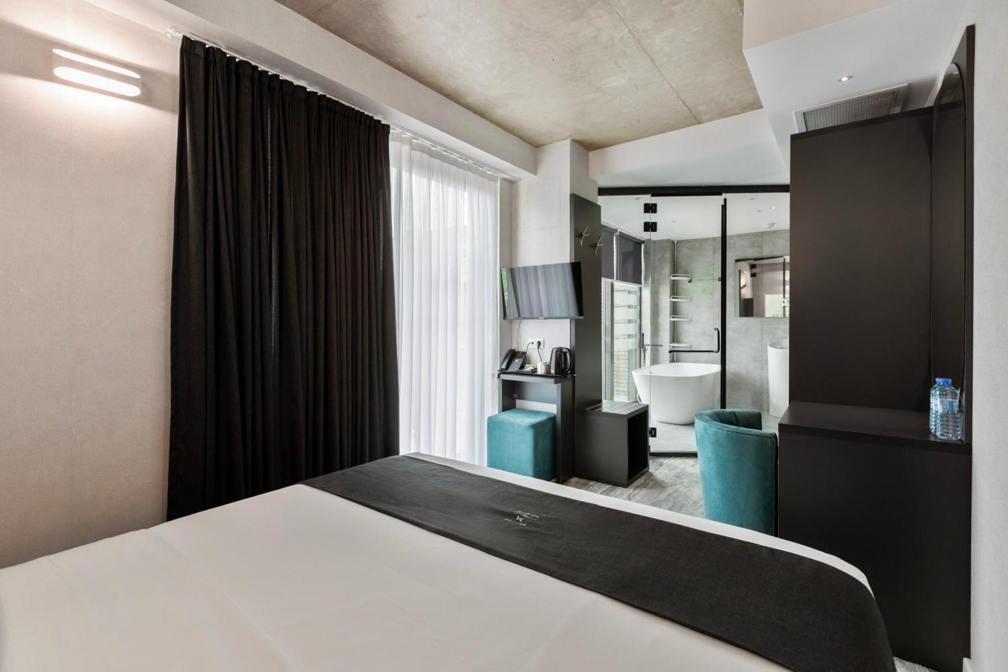 M 1 T Hotel Tbilisi Luaran gambar