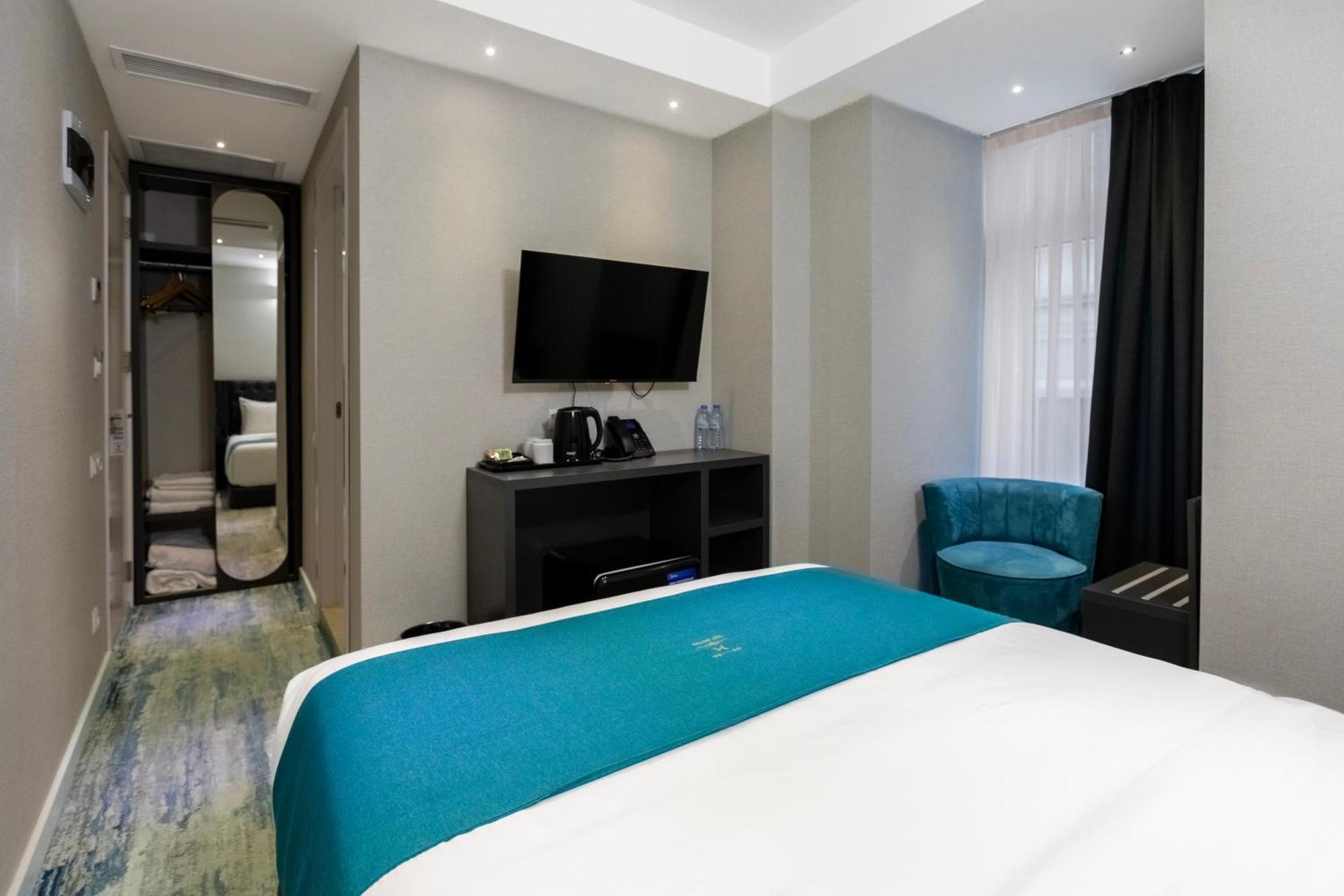 M 1 T Hotel Tbilisi Luaran gambar